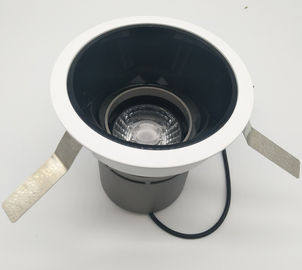 Porcellana Illuminazione all'aperto del nero/bianca LED parete del lavaggio con il corpo della lampada della lega di alluminio fornitore