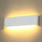 Decorativo nero o bianco su e giù la luce della lampada da parete del LED moderna fornitore